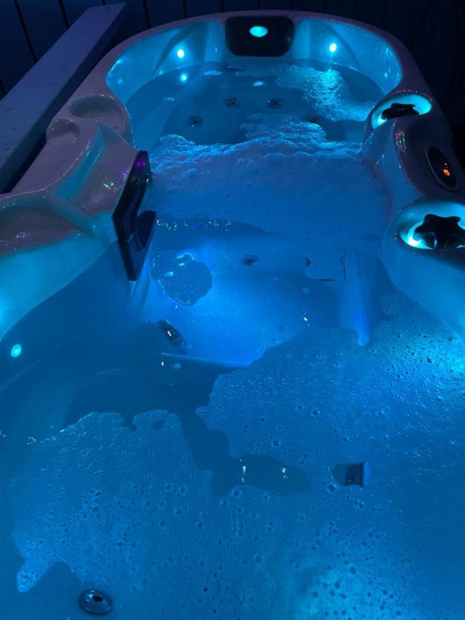 Gamrie Bankhead Accommodation With Hot Tub Aberdeenshire מראה חיצוני תמונה