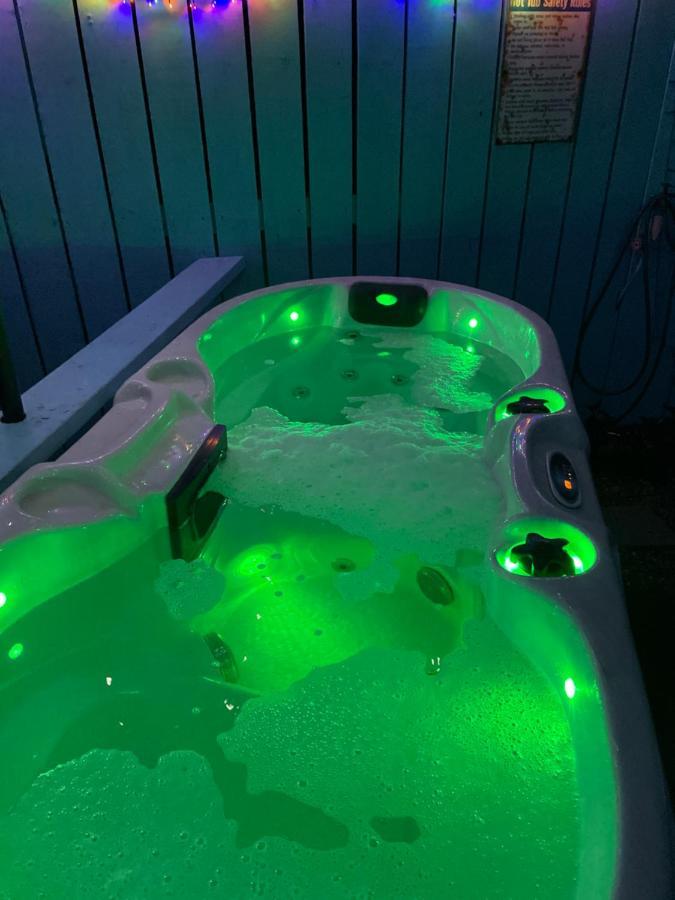 Gamrie Bankhead Accommodation With Hot Tub Aberdeenshire מראה חיצוני תמונה