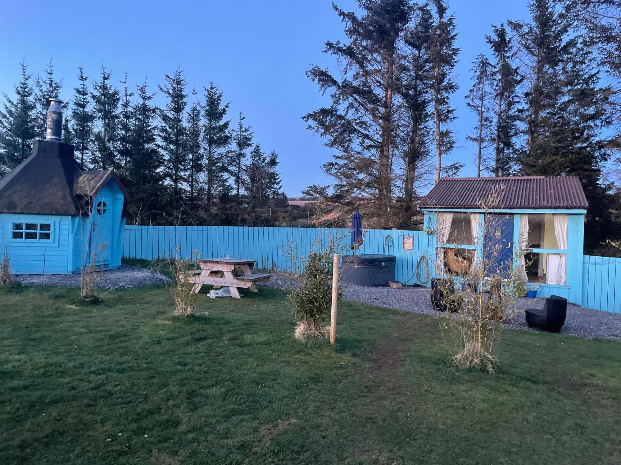 Gamrie Bankhead Accommodation With Hot Tub Aberdeenshire מראה חיצוני תמונה